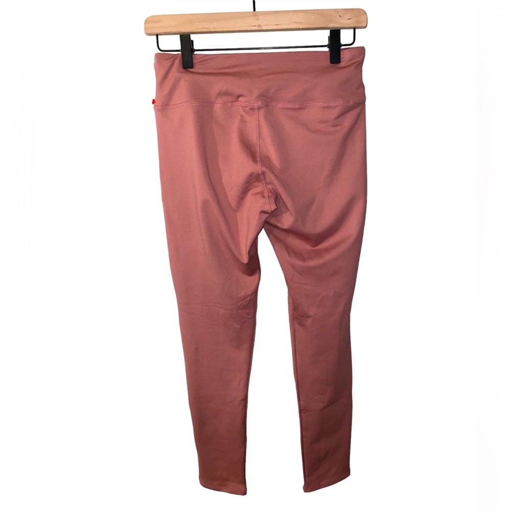 The Free Yoga Dusty Rose Yoga pant - Picture 2 of 3